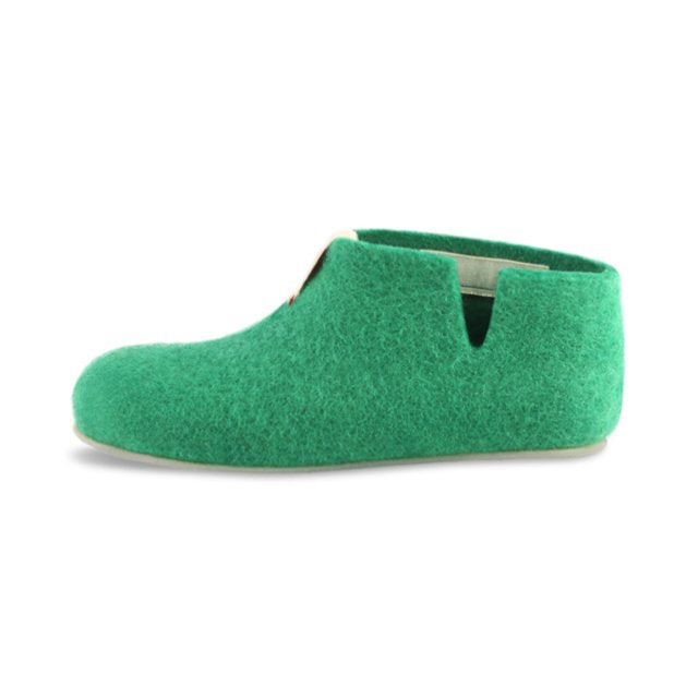 Kids slippers