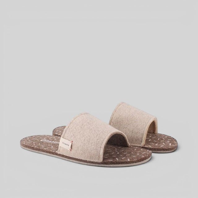 Baabuk Baabulette wool slide sandals in middle grey with natural crepe rubber soles and a minimalist design.