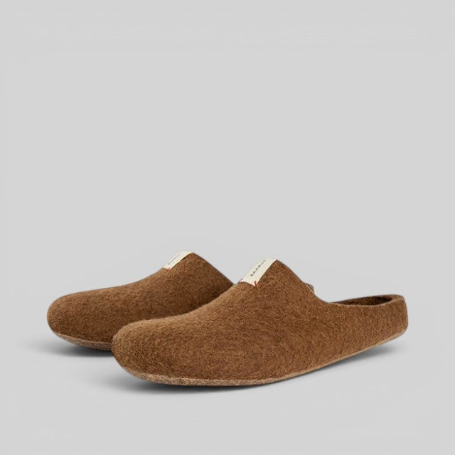 Baabuk brown wool Kanga slippers with a simple slip-on design, handmade from natural New Zealand sheep wool.