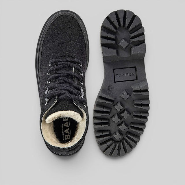 Baabuk Ice Wooler black wool boots showing top view of the upper and the durable rubber lug sole