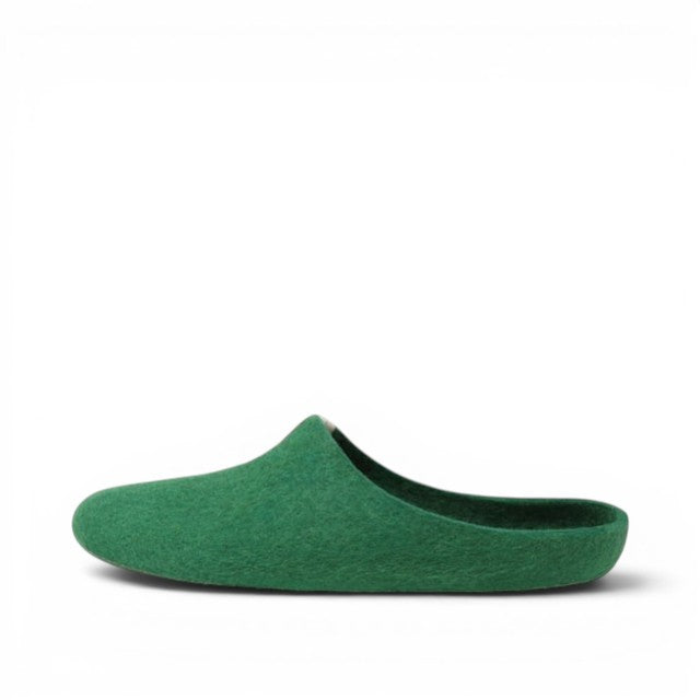 Baabuk Kanga lush green wool slipper, handmade in Nepal with natural New Zealand wool and a simple latex sole.