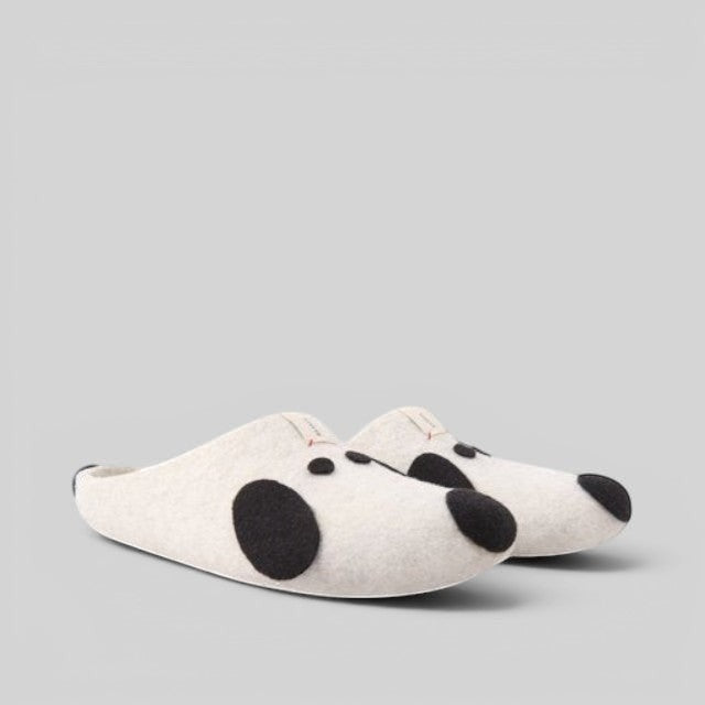 Baabuk Kanga Woof slippers in off-white wool with black felt dog face details and natural latex soles.