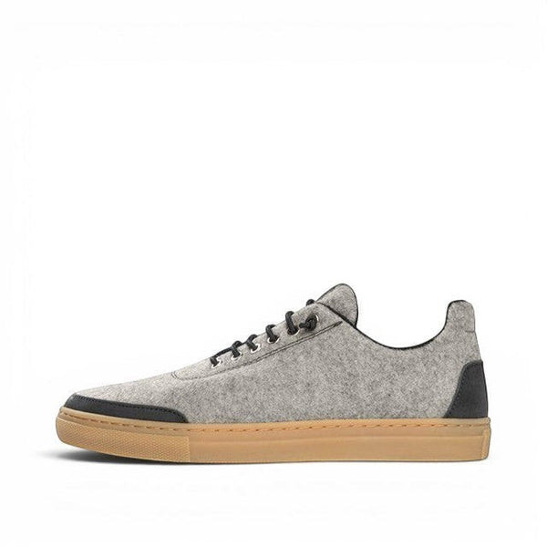 Baabuk Urban Wooler sneaker in pepper black featuring a grey recycled wool upper, black nubuck trim, and gum sole.
